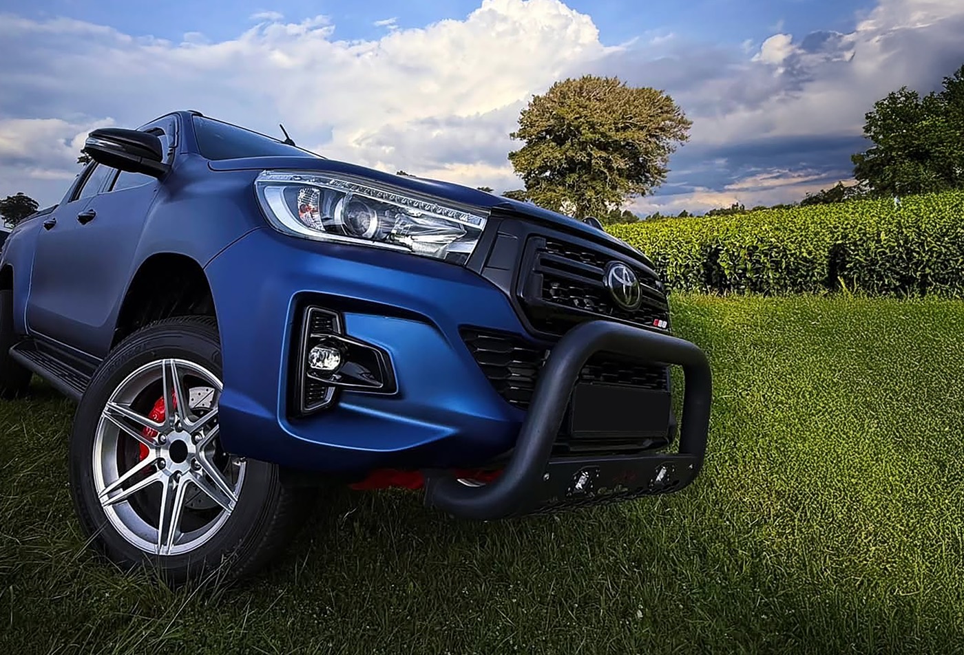 Toyota Hilux on Urbanlugs off-road wheels