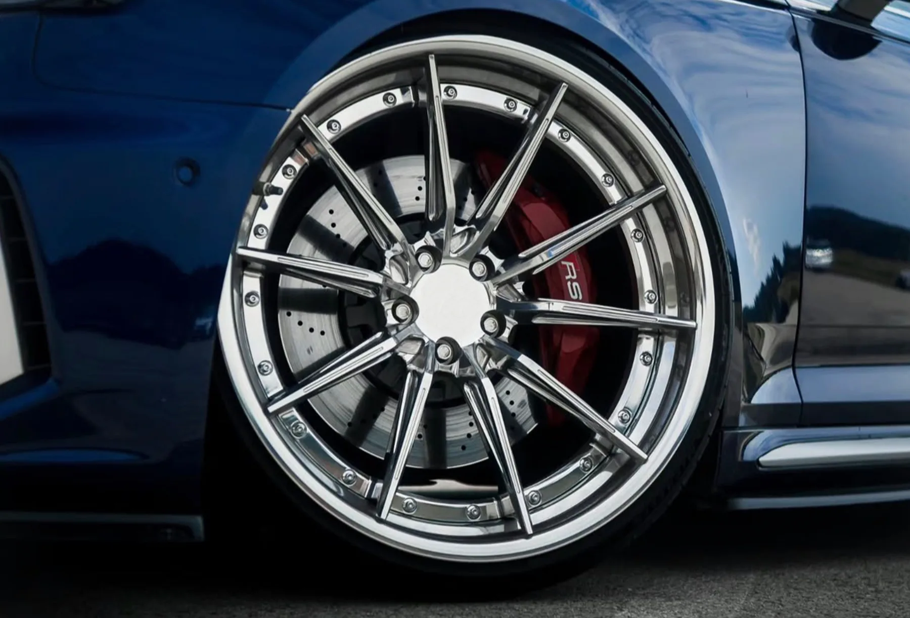 Audi RS on URBANLUGS polished chrome forged wheels